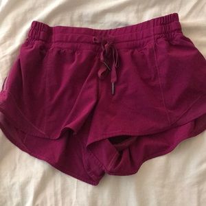 Lululemon Hotty Hot shorts- 2.5 inch inseam